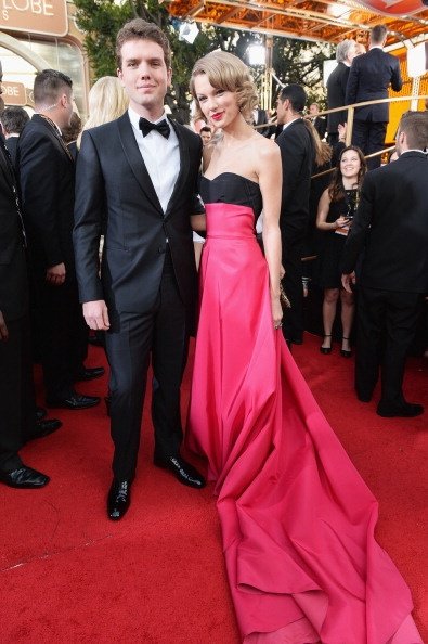 Taylor Swift at 71st Annual Golden Globe Awards — photo 77