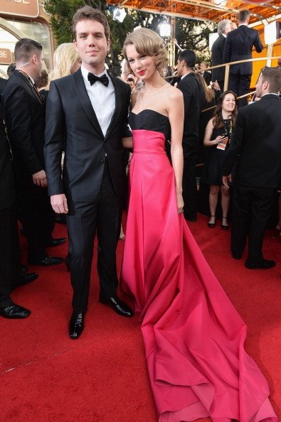 Taylor Swift at 71st Annual Golden Globe Awards — photo 79