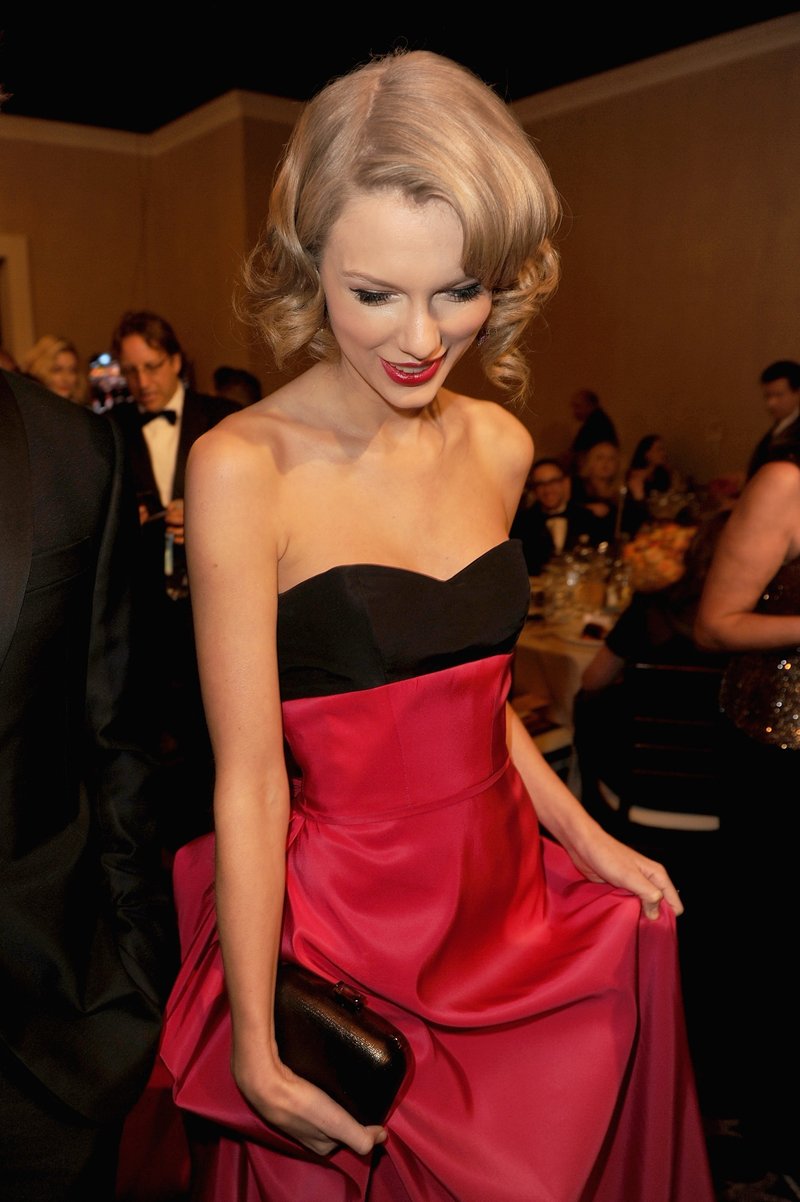 Taylor Swift at 71st Annual Golden Globe Awards — photo 116