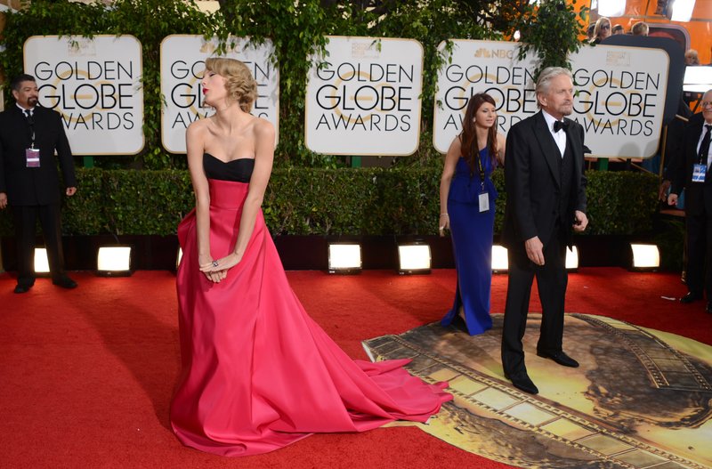 Taylor Swift at 71st Annual Golden Globe Awards — photo 130