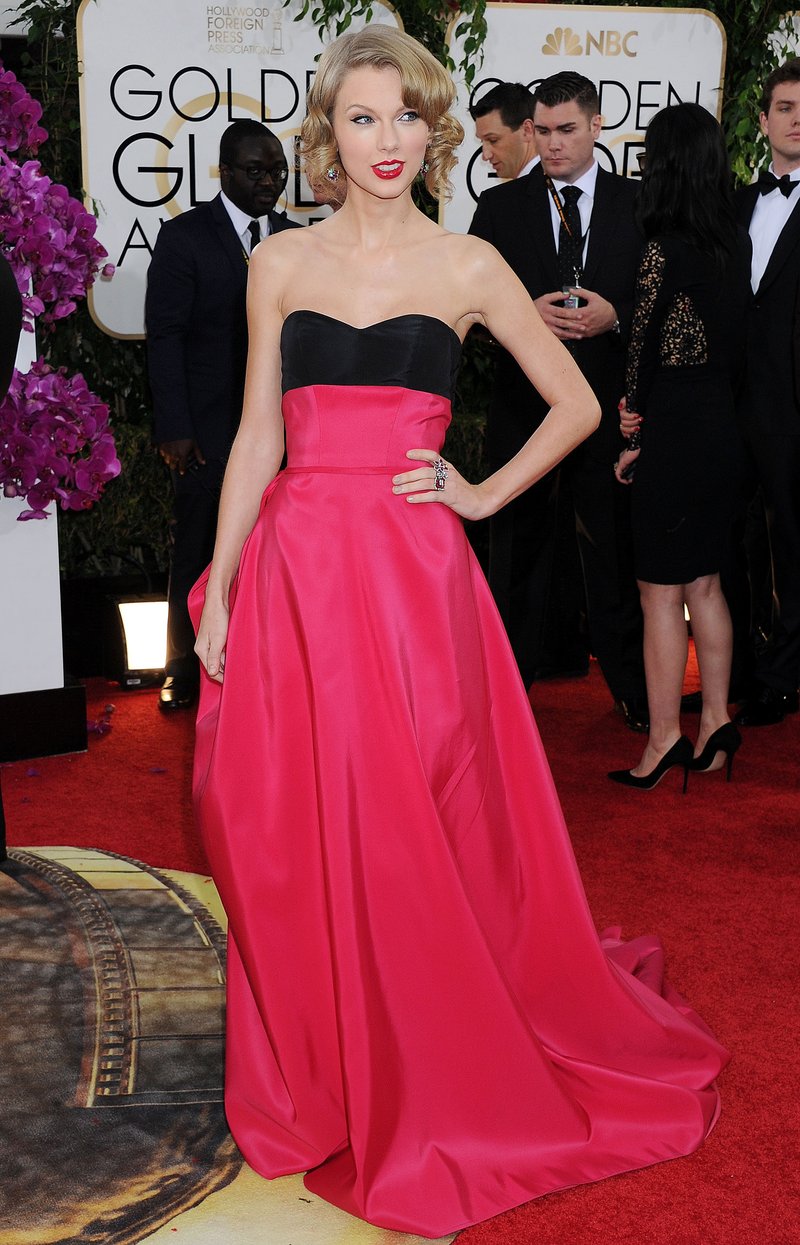 Taylor Swift at 71st Annual Golden Globe Awards — photo 149
