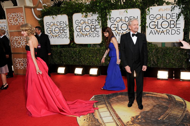 Taylor Swift at 71st Annual Golden Globe Awards — photo 192