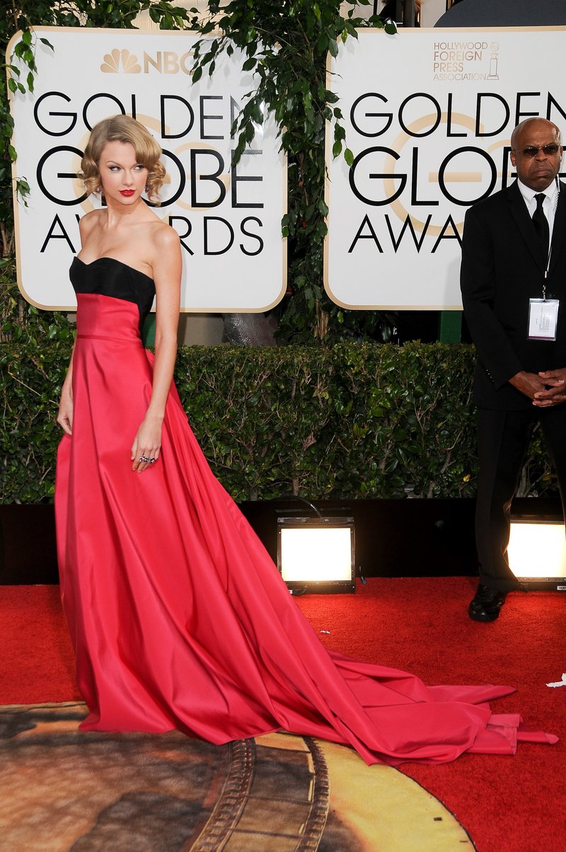 Taylor Swift at 71st Annual Golden Globe Awards — photo 198