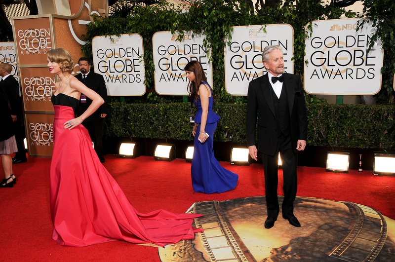 Taylor Swift at 71st Annual Golden Globe Awards — photo 208