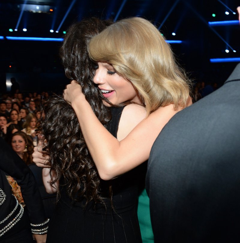 Taylor Swift at 2014 American Music Awards — photo 63