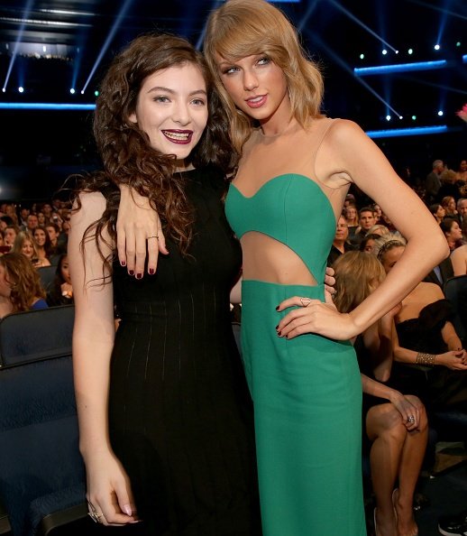 Taylor Swift at 2014 American Music Awards — photo 76