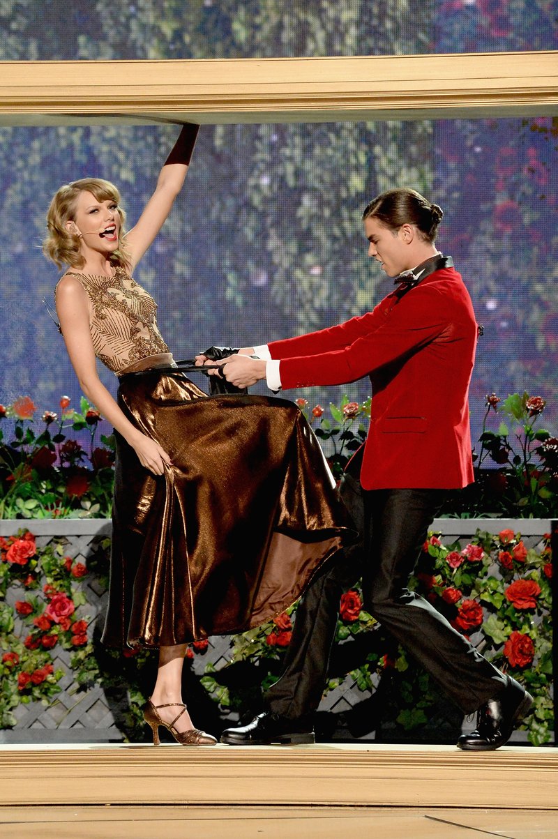 Taylor Swift at 2014 American Music Awards — photo 97