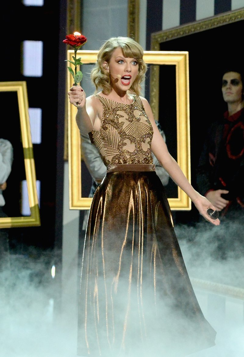 Taylor Swift at 2014 American Music Awards — photo 104