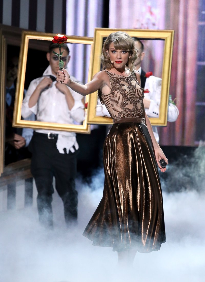 Taylor Swift at 2014 American Music Awards — photo 118
