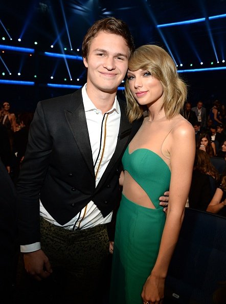 Taylor Swift at 2014 American Music Awards — photo 133