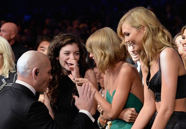 Taylor Swift at 2014 American Music Awards — photo 139