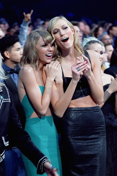 Taylor Swift at 2014 American Music Awards — photo 141
