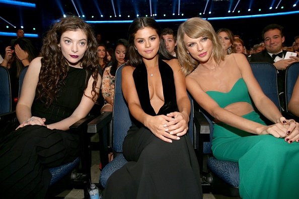 Taylor Swift at 2014 American Music Awards — photo 142