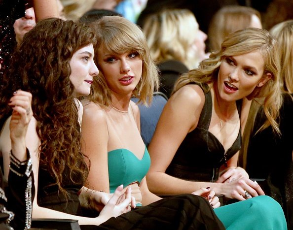 Taylor Swift at 2014 American Music Awards — photo 143