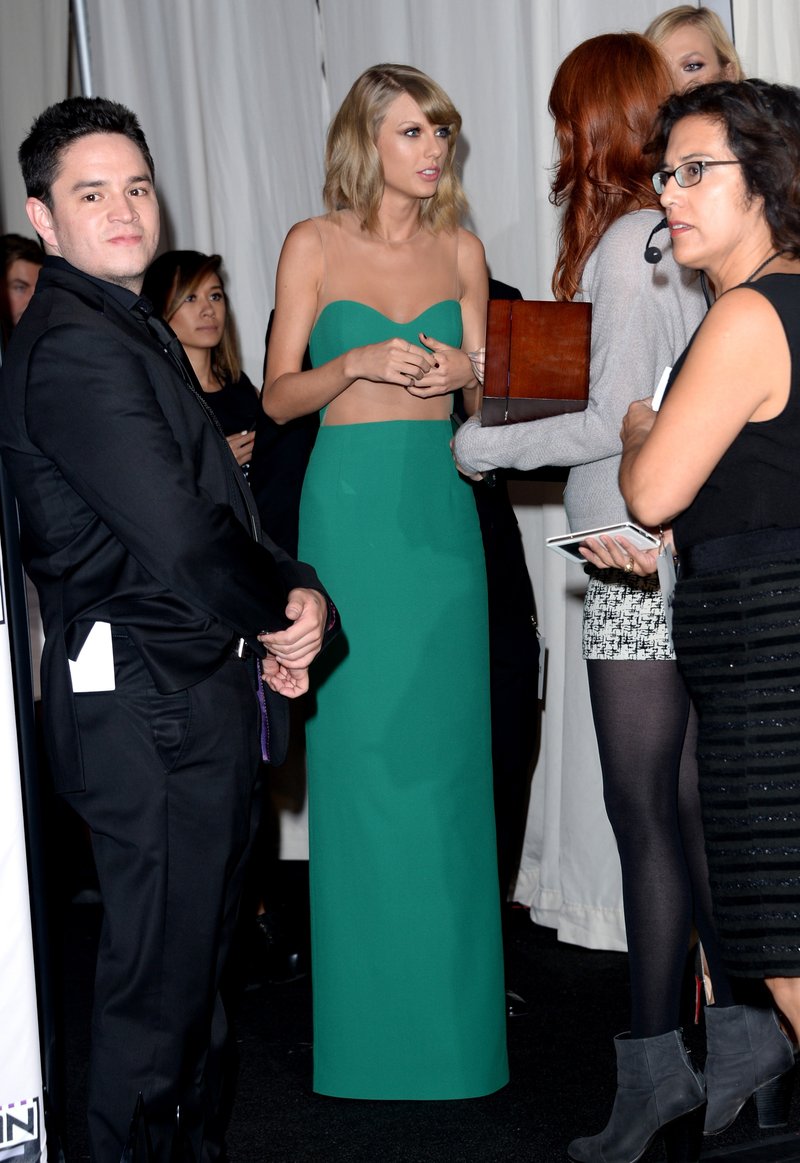 Taylor Swift at 2014 American Music Awards — photo 159