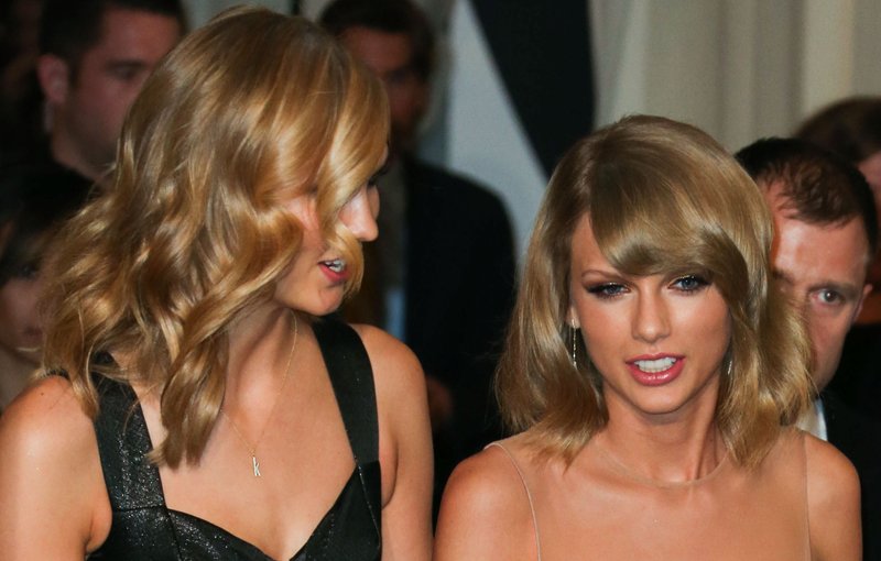 Taylor Swift at 2014 American Music Awards — photo 626