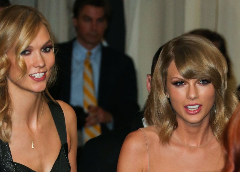 Taylor Swift at 2014 American Music Awards — photo 627