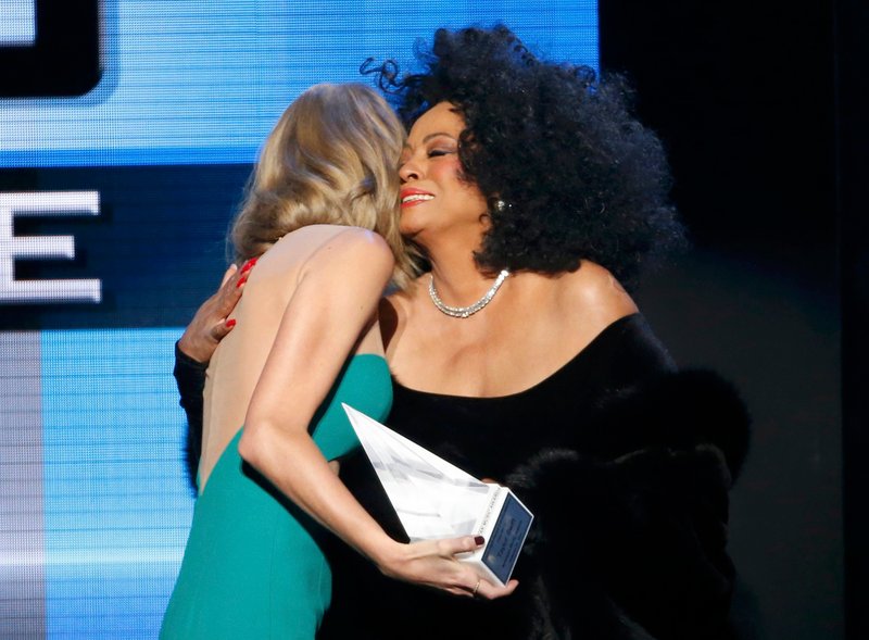 Taylor Swift at 2014 American Music Awards — photo 647