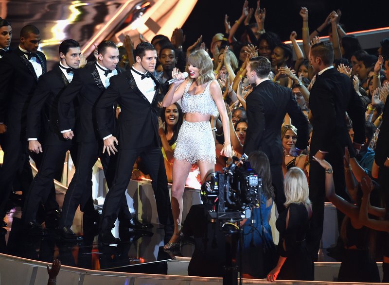 Taylor Swift at 2014 MTV Video Music Awards — photo 58