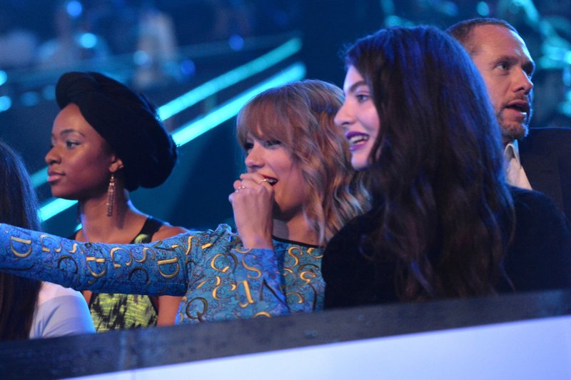 Taylor Swift at 2014 MTV Video Music Awards — photo 265