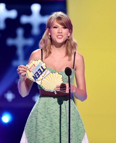 Taylor Swift at 2014 Teen Choice Awards — photo 74