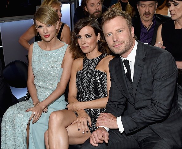 Taylor Swift at 50th Annual Academy Of Country Music Awards — photo 15