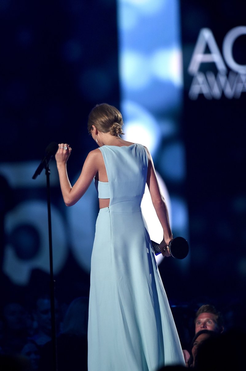 Taylor Swift at 50th Annual Academy Of Country Music Awards — photo 42