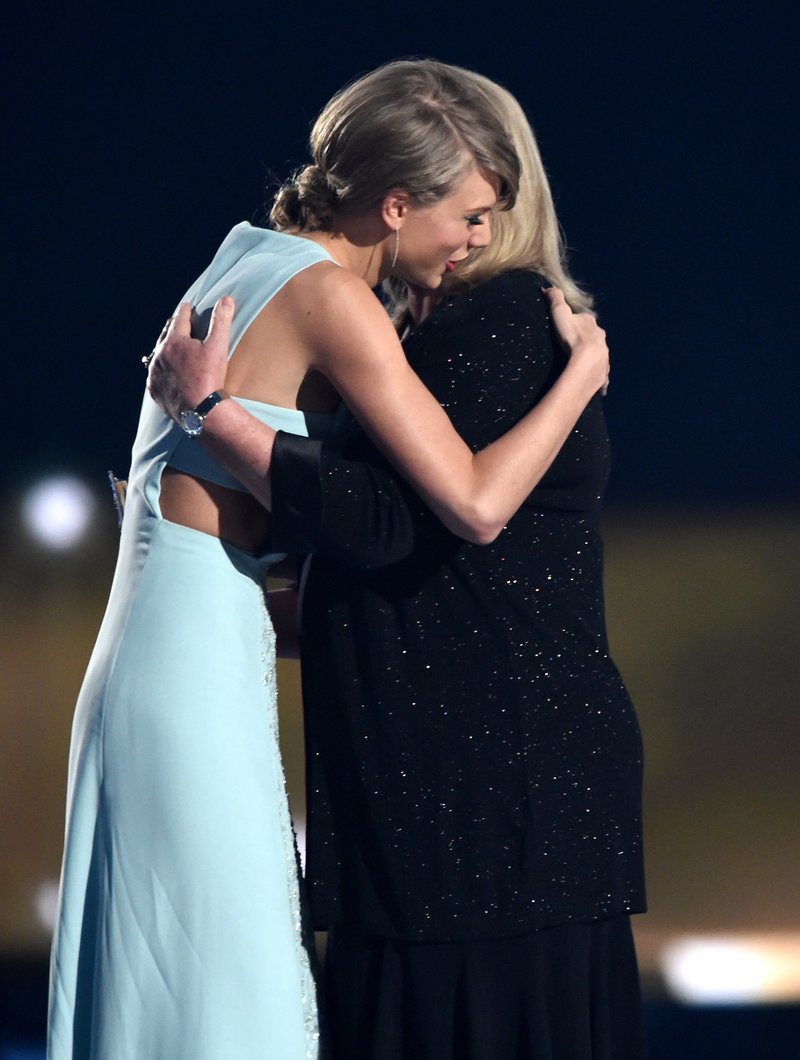 Taylor Swift at 50th Annual Academy Of Country Music Awards — photo 53