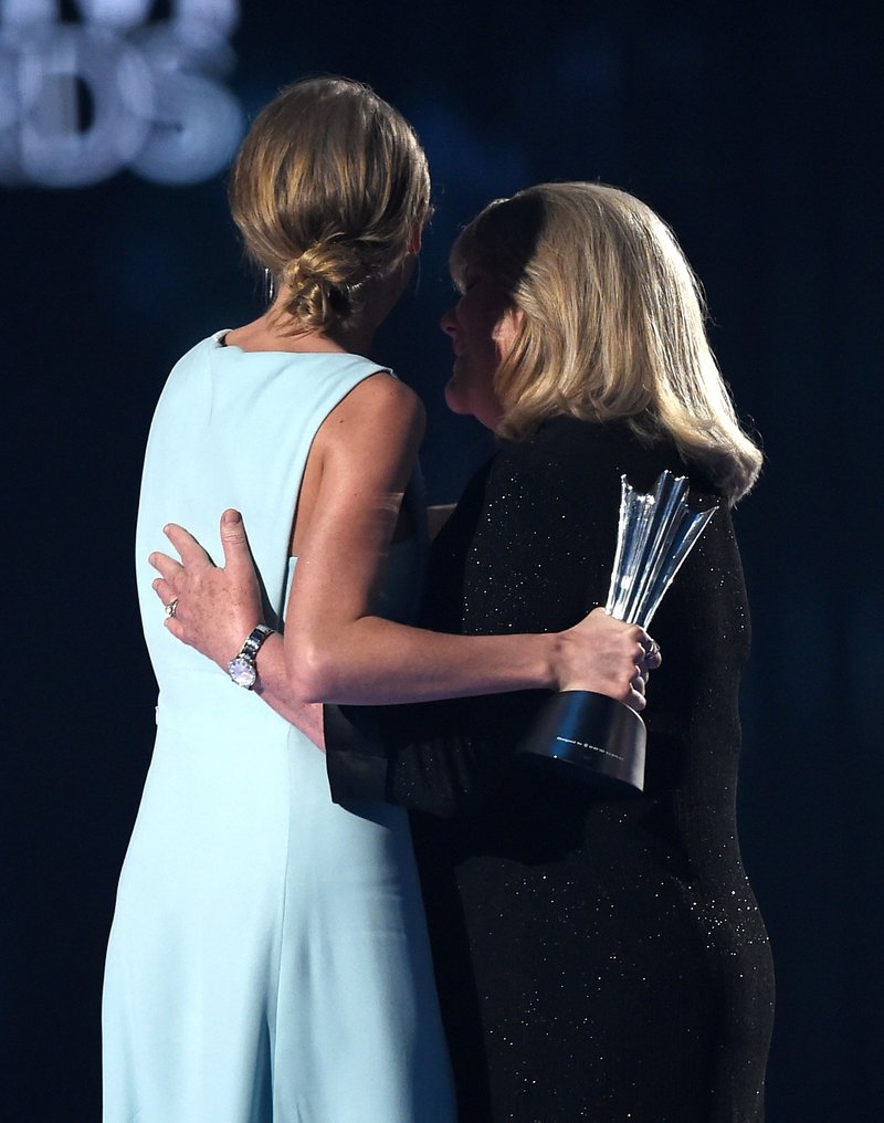Taylor Swift at 50th Annual Academy Of Country Music Awards — photo 68