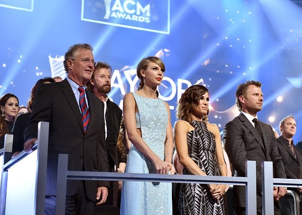 Taylor Swift at 50th Annual Academy Of Country Music Awards — photo 89