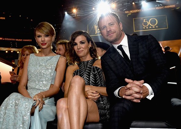 Taylor Swift at 50th Annual Academy Of Country Music Awards — photo 92