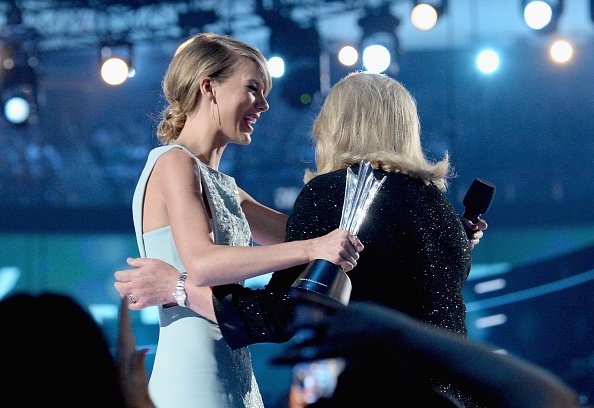 Taylor Swift at 50th Annual Academy Of Country Music Awards — photo 100