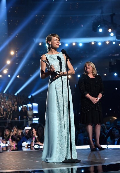 Taylor Swift at 50th Annual Academy Of Country Music Awards — photo 105