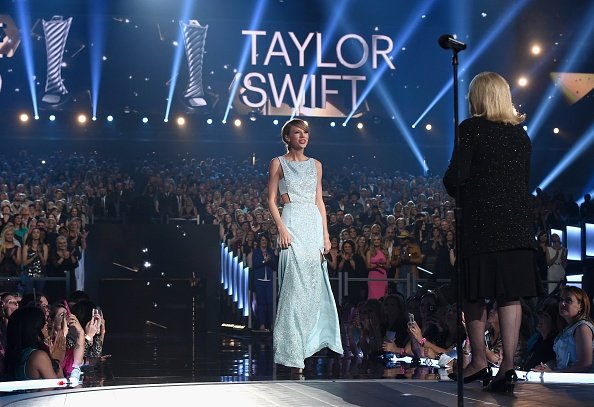 Taylor Swift at 50th Annual Academy Of Country Music Awards — photo 115