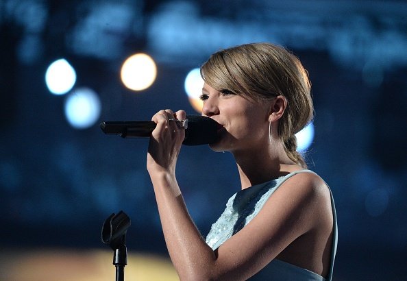 Taylor Swift at 50th Annual Academy Of Country Music Awards — photo 127