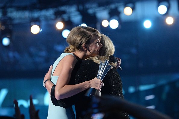 Taylor Swift at 50th Annual Academy Of Country Music Awards — photo 133