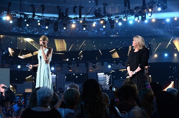 Taylor Swift at 50th Annual Academy Of Country Music Awards — photo 134