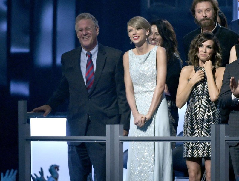Taylor Swift at 50th Annual Academy Of Country Music Awards — photo 141