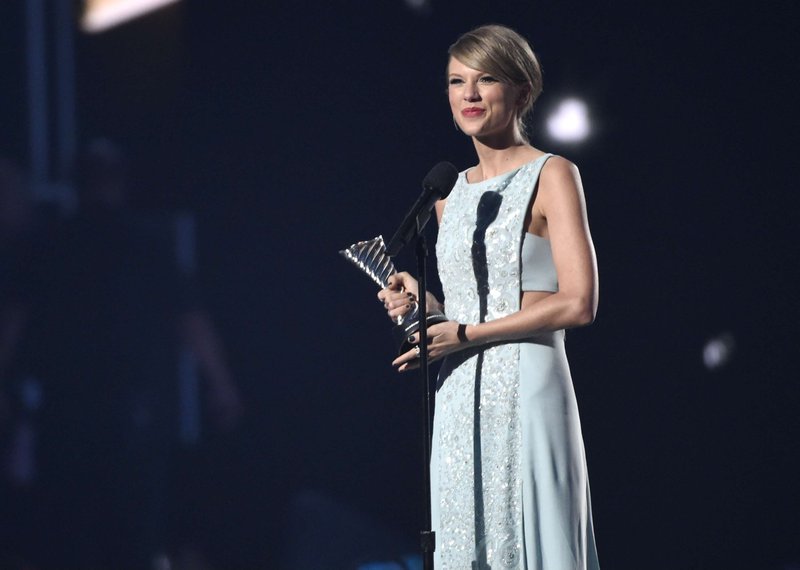 Taylor Swift at 50th Annual Academy Of Country Music Awards — photo 142