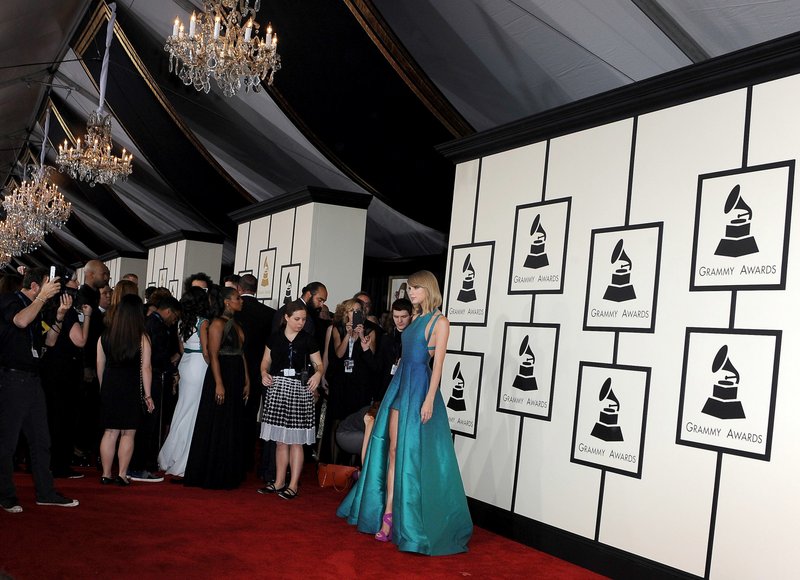 Taylor Swift at 57th Annual GRAMMY Awards — photo 383