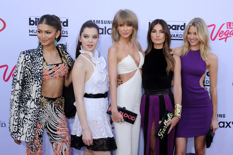 Taylor Swift at 2015 Billboard Music Awards — photo 79