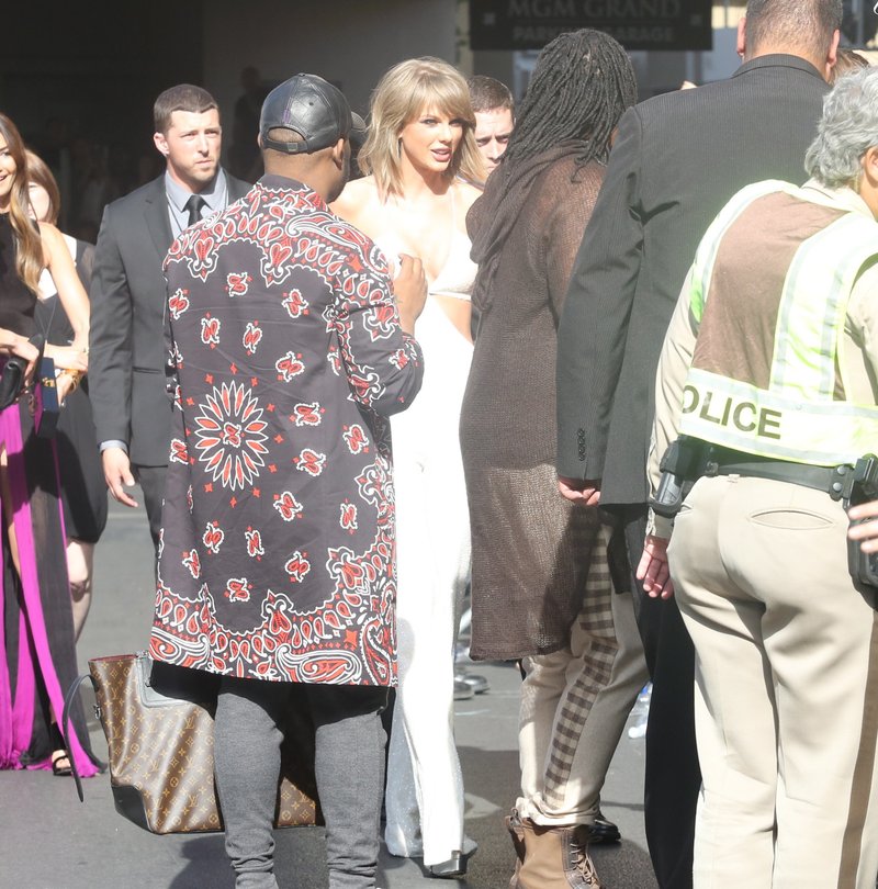 Taylor Swift at 2015 Billboard Music Awards — photo 332