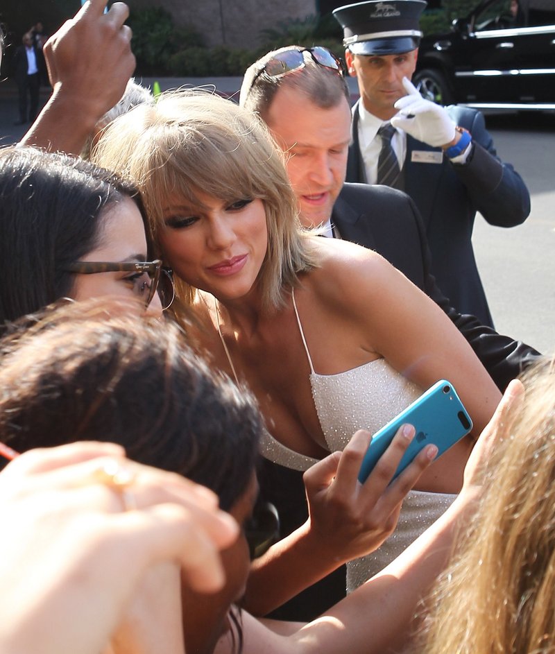 Taylor Swift at 2015 Billboard Music Awards — photo 367