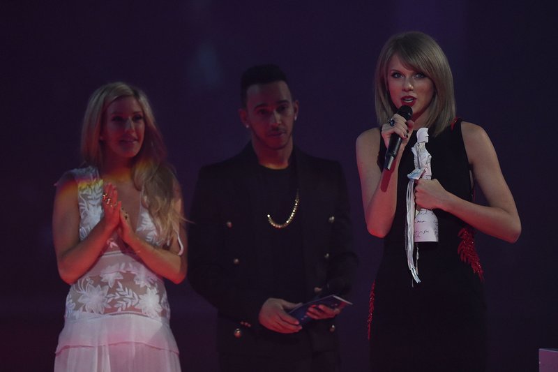 Taylor Swift at 2015 BRIT Awards — photo 54