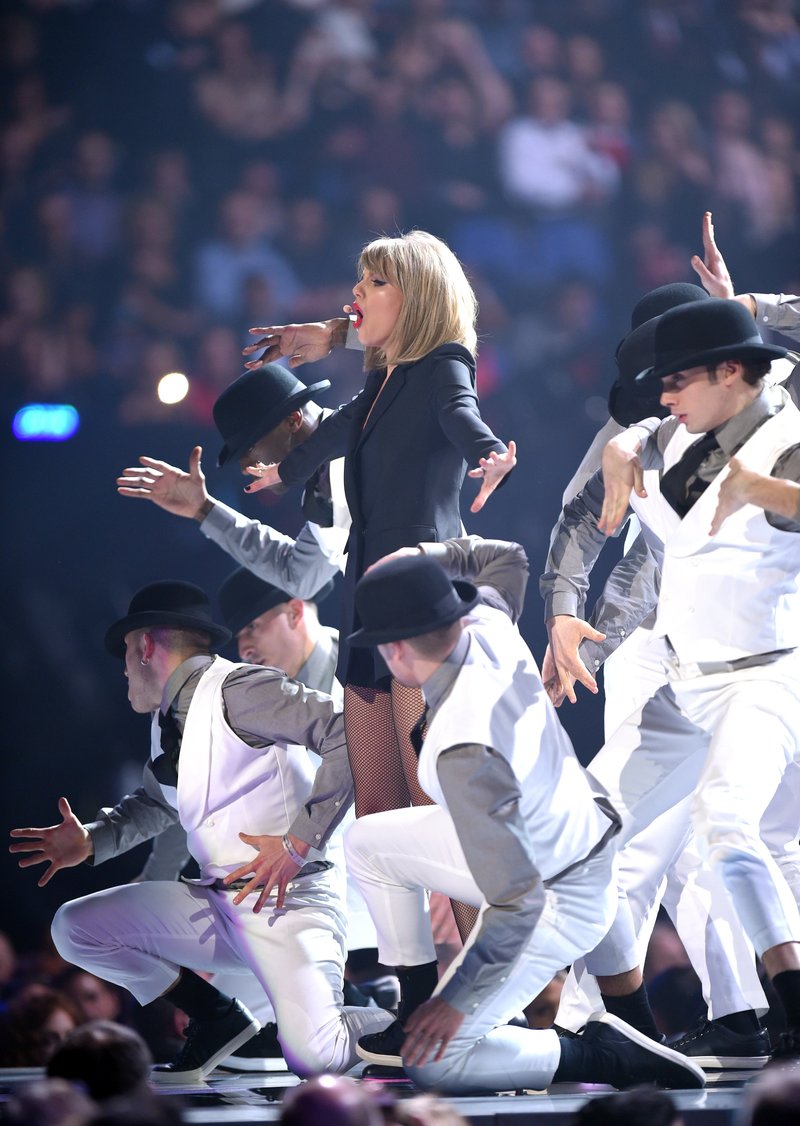 Taylor Swift at 2015 BRIT Awards — photo 166