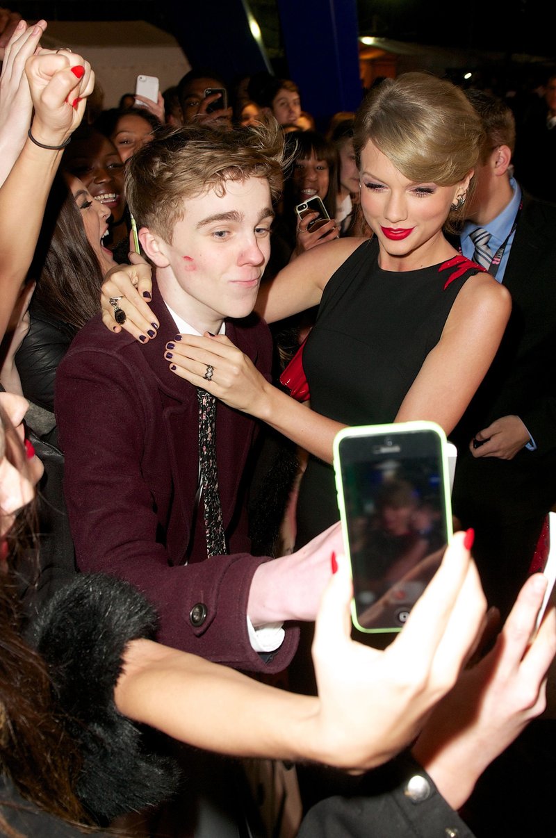 Taylor Swift at 2015 BRIT Awards — photo 485