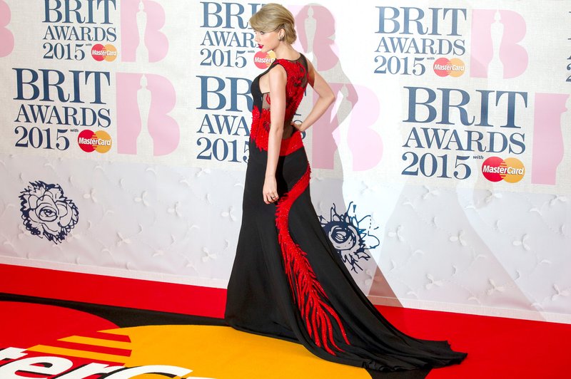 Taylor Swift at 2015 BRIT Awards — photo 562