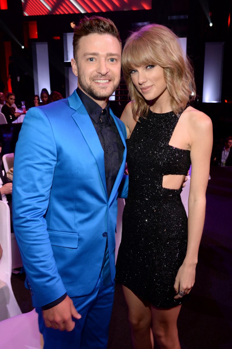 Taylor Swift at 2015 iHeartRadio Music Awards — photo 14