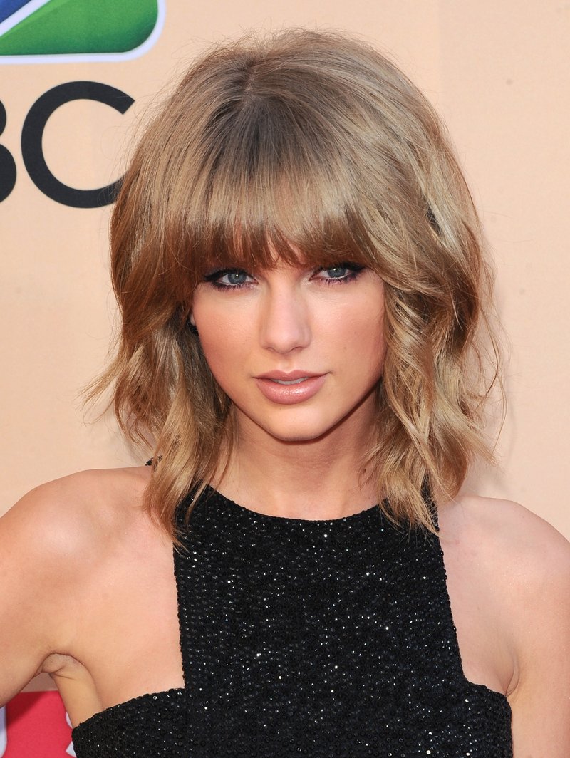 Taylor Swift at 2015 iHeartRadio Music Awards — photo 55