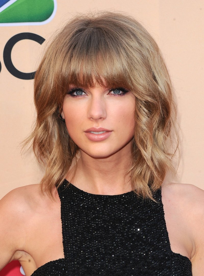 Taylor Swift at 2015 iHeartRadio Music Awards — photo 57